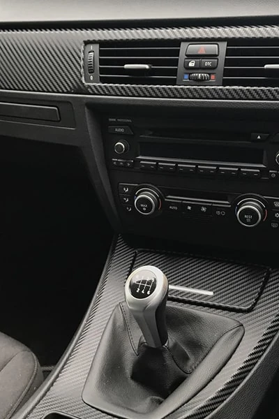 Carbon-pattern appearance across dashboard and centre-console trim